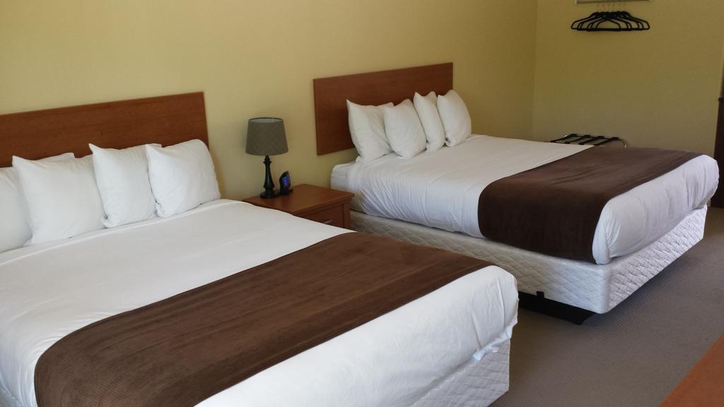 טוברמורי Escarpment Heights Motel מראה חיצוני תמונה