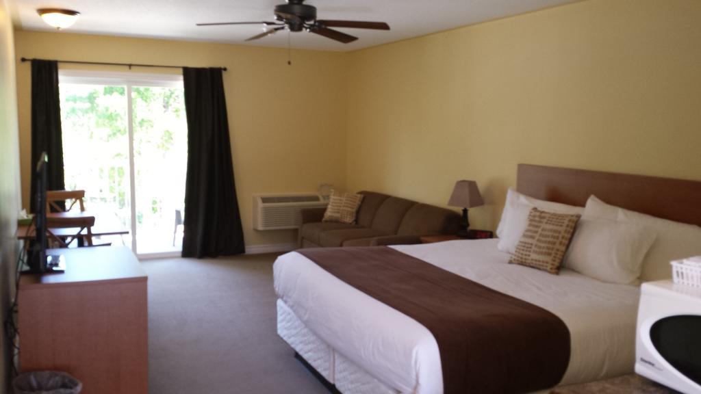 טוברמורי Escarpment Heights Motel מראה חיצוני תמונה