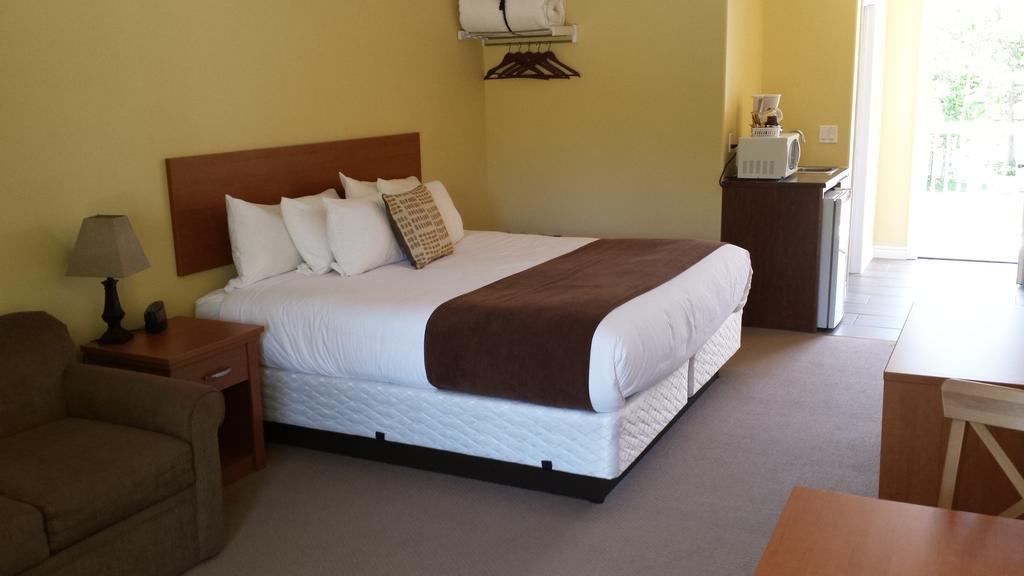 טוברמורי Escarpment Heights Motel מראה חיצוני תמונה